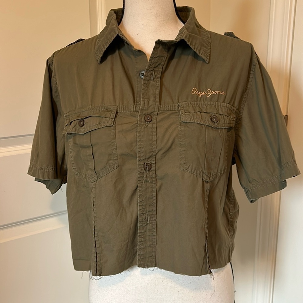 Pepe jesns green crop distressed button down short sleeve shirt